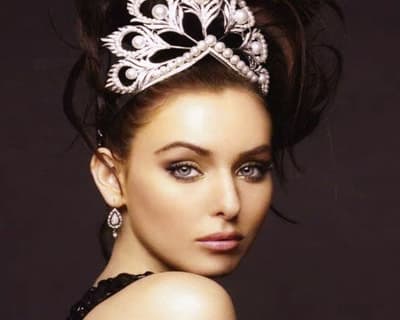 Natalie Glebova celebrates 15-year anniversary as Miss Universe queen