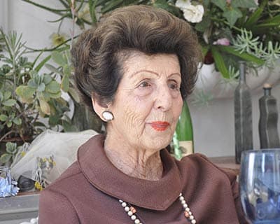 Legendary modelling diva Kiki Divaris dies at the age of 90