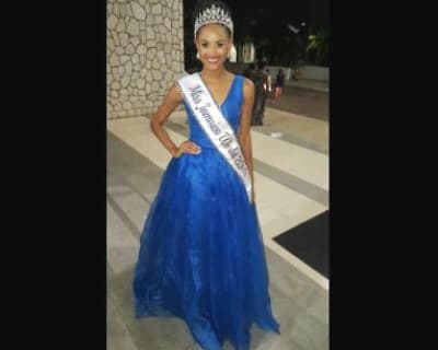 Sanneta Myrie crowned Miss Jamaica World 2015