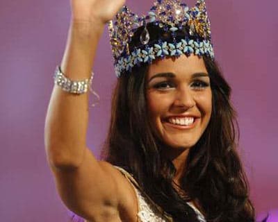 Miss World 2009 Kaiane Aldorino gets married