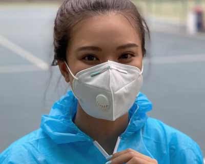 Miss Universe Vietnam 2021 Nguyễn Huỳnh Kim Duyên joins volunteer team against Covid-19