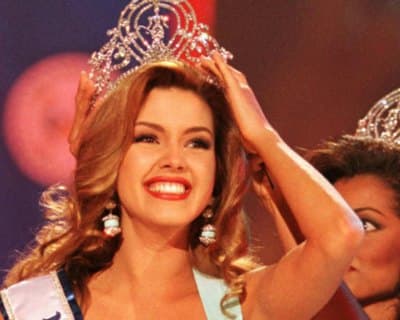 Alicia Machado Miss Universe 1996 claims Donald Trump called her “Miss Piggy”