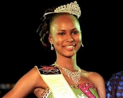 Safiatou Baldé Crowned Miss World Guineé 2016