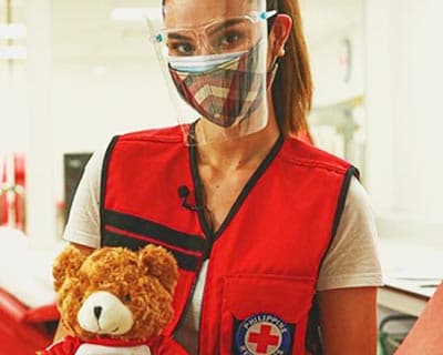 Miss Universe 2018 and Philippine Red Cross Ambassador Catriona Gray fulfils duty as she donates blood