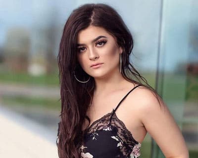 Gabrielle Walter crowned as Miss New York 2017 for Miss America 2018