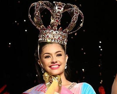 Cynthia Magpatoc Thomalla crowned Sinulog Festival Queen 2016