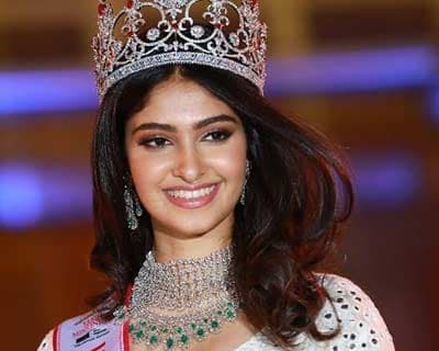Miss World India 2020 Manasa Varanasi receives FICCI FLO Influential Women Award 2021