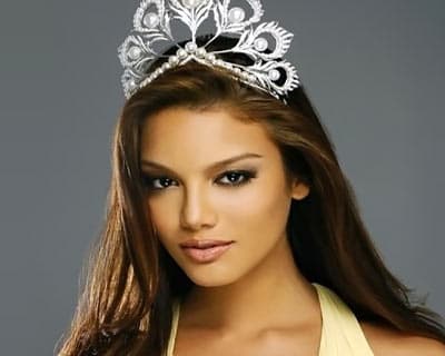 Zuleyka Rivera: From being Miss Universe at the age of 18 to a successful businesswoman