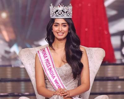 India’s Sini Shetty proudly welcomes her sisters as the host delegate of Miss World 2023
