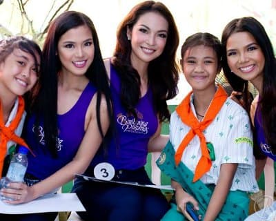 Bb Pilipinas 2017 finalists meet children of Philippine Cancer Society