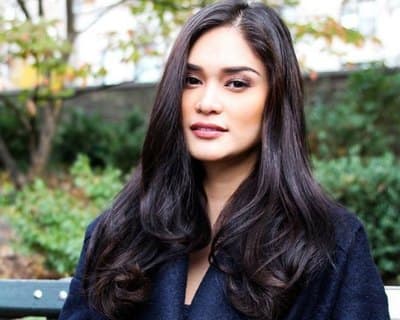 Pia Wurtzbach gets emotional as her reign comes to an end