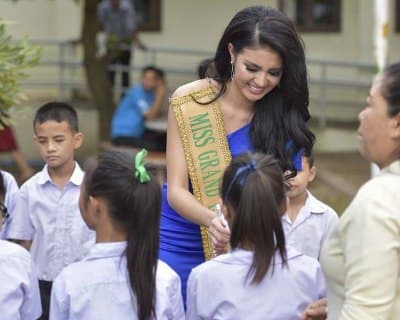 Ariska Putri and Supaporn Malisorn visit The School for the Deaf in Vientiane