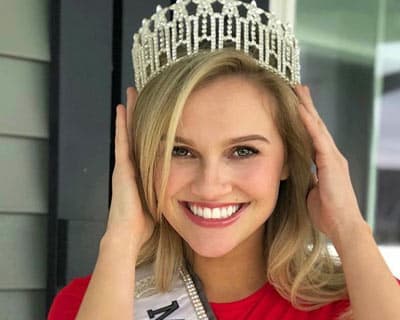 Meet Baylee Drezek Miss Iowa USA 2019