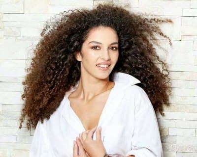 Andina Pura crowned as Miss Earth Kosovo 2016
