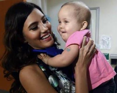 Stephanie Del Valle visits San Jorge Children's Hospital