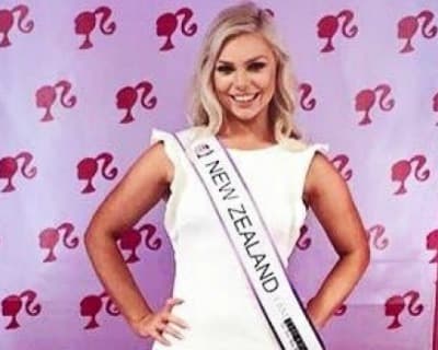 Nicole Harding Miss New Zealand quits Miss Pancontinental 2015 after Controversies