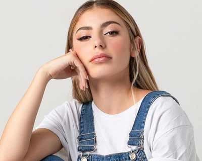 Evgenia Amurskaya to represent Greece at Miss Aura International 2022