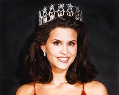 Lu Parker Miss USA 1994 arrested for theft