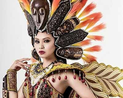 Julylen Liew Gizelle wears the most beautiful National Costume