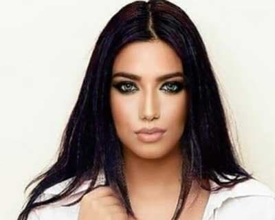 Aina Qureishi is Miss Pakistan World 2021