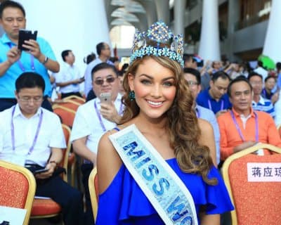 Miss World 2015 Beauties Visit Orchid Exhibition and Sanya Cultural Fair