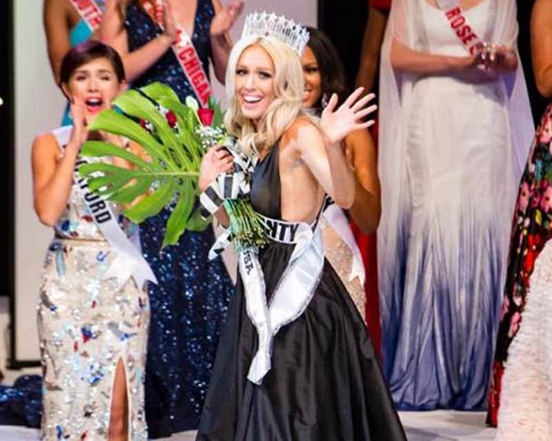 Elizabeth Johnson crowned Miss Michigan USA 2018 for Miss USA 2018
