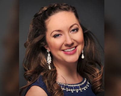 Angelina Klapperich crowned as Miss Alaska 2017 for Miss America 2018