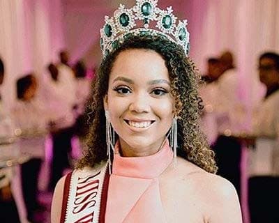 Miss World Cayman Islands 2019 Meet the Contestants