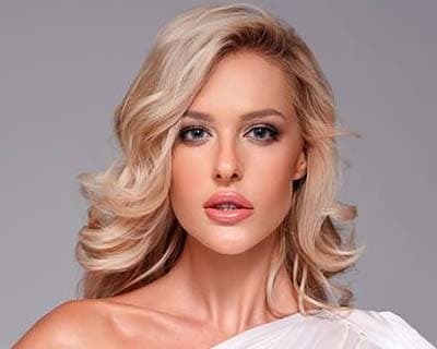 Karina Zhosan crowned Miss Ukraine Universe 2018
