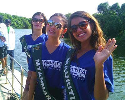 Miss Earth 2016 contestants go cruising at Cavite