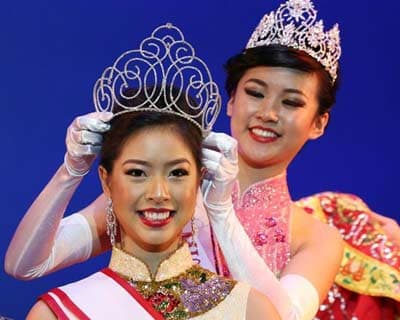 Stephanie Wong crowned Miss Chinatown USA 2016