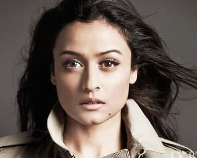 “Strength of a woman” – Namrata Shirodkar adorns the cover of Ritz Magazine