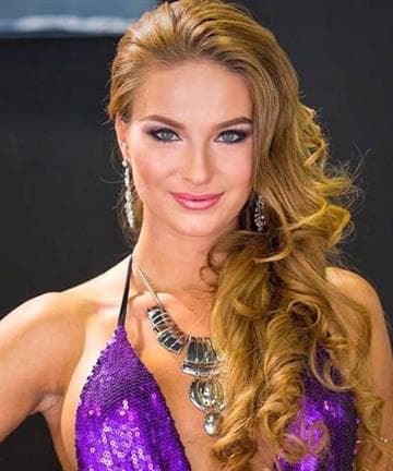 Eszter Oczella