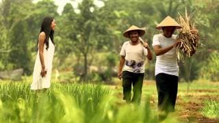 Miss World 2014 Contestant Introduction-Maria Asteria Sastrayu from Indonesia