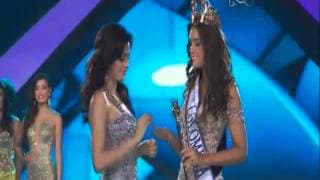 Paulina Vega Dieppa Miss Universe Colombia 2014 crowning moment