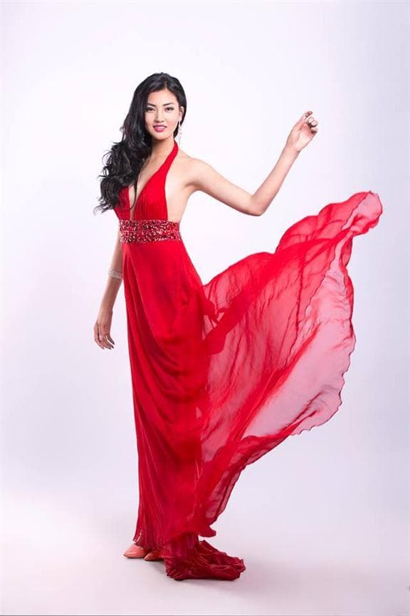 Tugsuu Idersaikhan Miss Earth Mongolia 2014