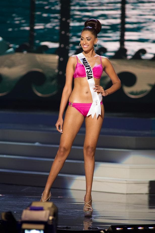 Sabrina Beneett Miss Universe Malaysia 2014 at Preliminary Swimsuit round