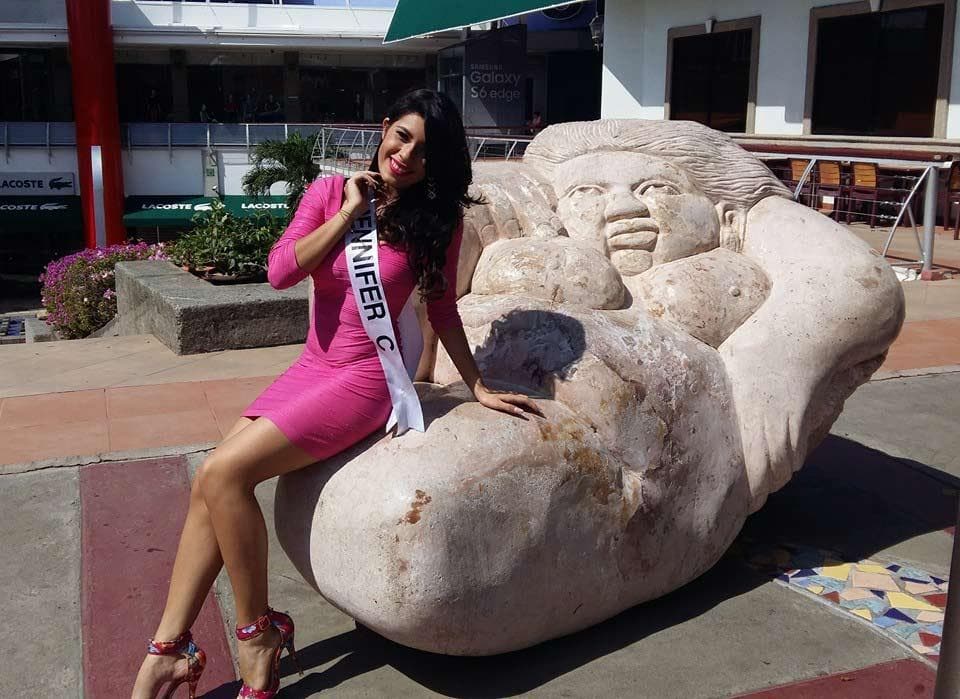 Jennifer Caceres Caballero contestant Miss Mundo Nicaragua 2016