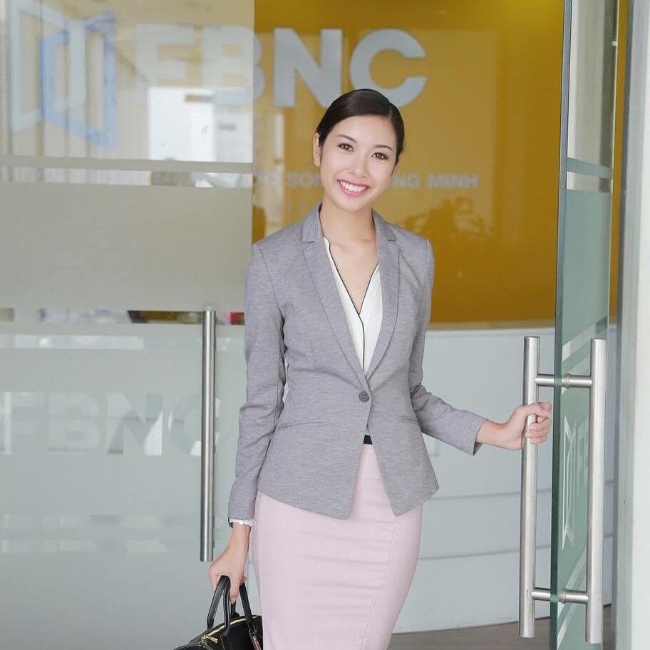 Pham Hong Thuy Van Contestant from Vietnam for Miss International 2015