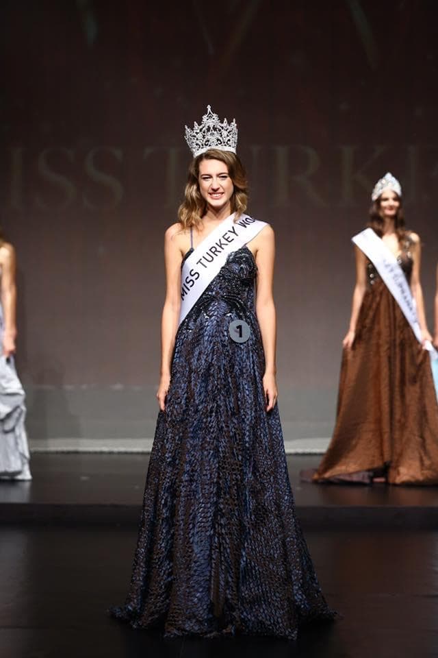 Itır Esen Crowned Miss World Turkey 2017 (Photo Credit: Miss Turkey Official)