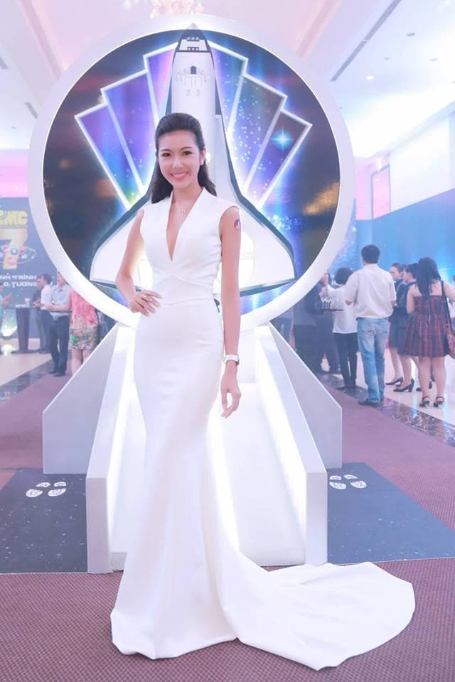 Pham Hong Thuy Van Contestant from Vietnam in Long Gown for Miss International 2015
