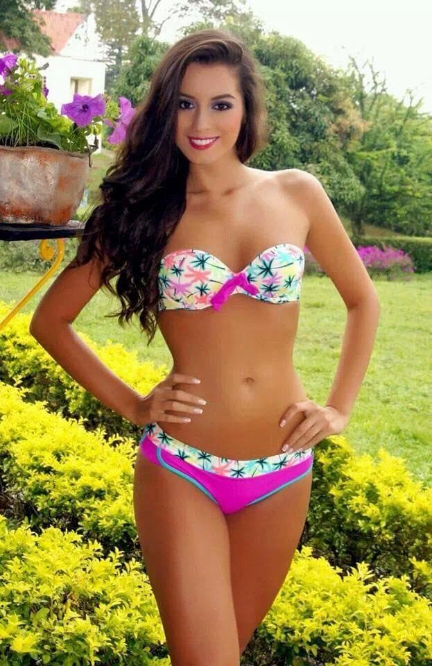 Maria Alejandra Lopez Contestant from Colombia in Swimsuit for Miss World 2015