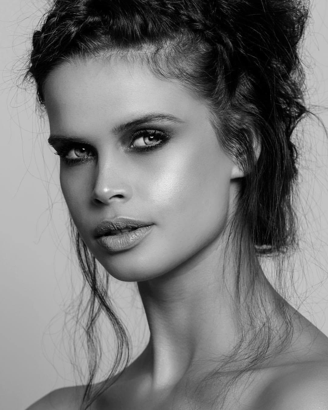 Nicky Opheij (Nicky Ophey) Miss Universe Netherlands 2017 (Photo Credit: Miss Universe/FaceBook Official)