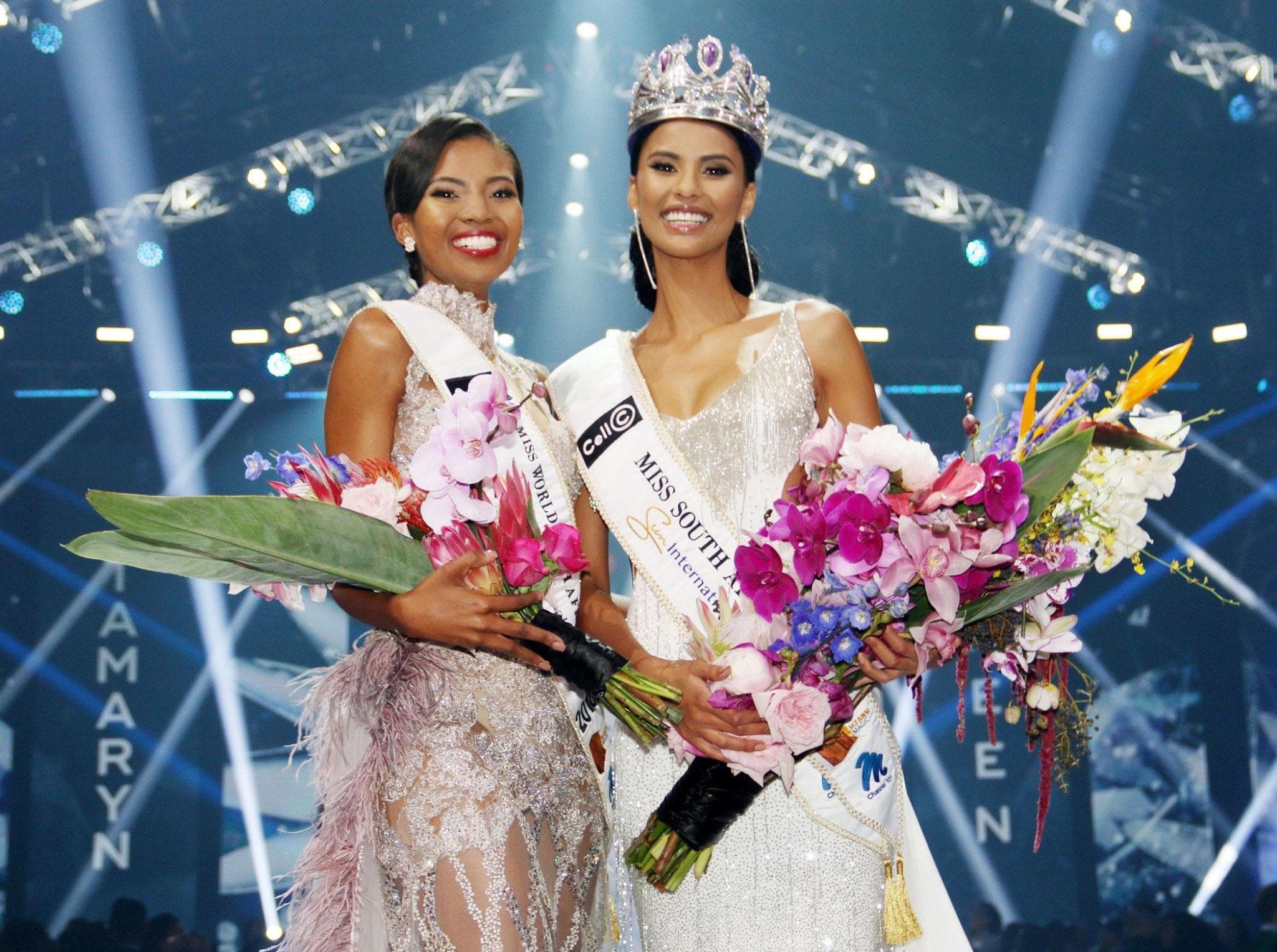 Tamaryn Green and Thulisa Keyi winners Miss South Africa 2018 (Photo Courtesy: Miss South Africa Facebook Official)