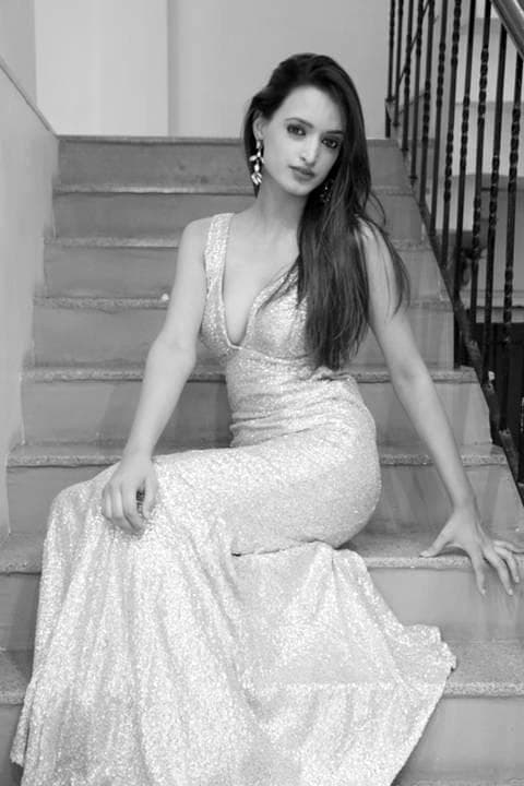Aaital Khosla contestant from India in Long Gown for Miss Earth 2015