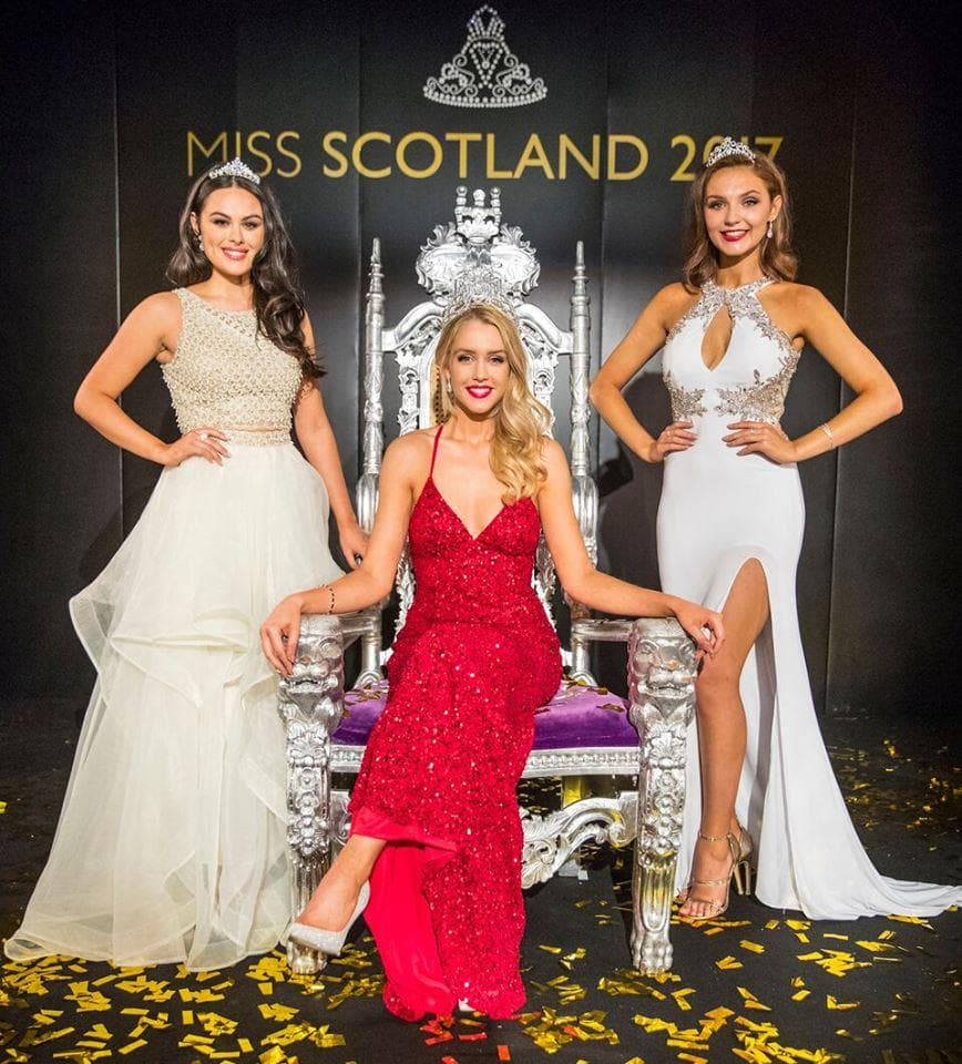 Romy McCahill - winner Miss Scotland 2017 with runners-up (Photo Credit: Miss Scotland Official)