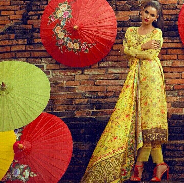 Vartika Singh (Miss Grand International 2015 - 2nd Runner Up) latest ethnic photoshoot (Photo Credits: Miss Grand International Facebook Official)