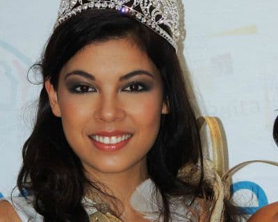 Julia Roquigny to represent New Caledonia at the Miss Earth 2015 pageant