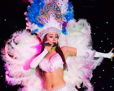 Talent Show - Miss Universe 2015 contestants wowed on stage